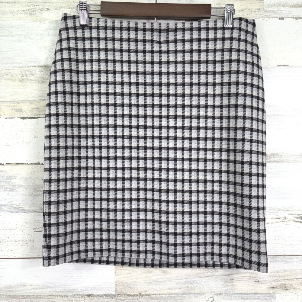 J Jill Ponte Plaid Mini Skirt Black Gray Women's Size M Stretch Flannel Pull On‎